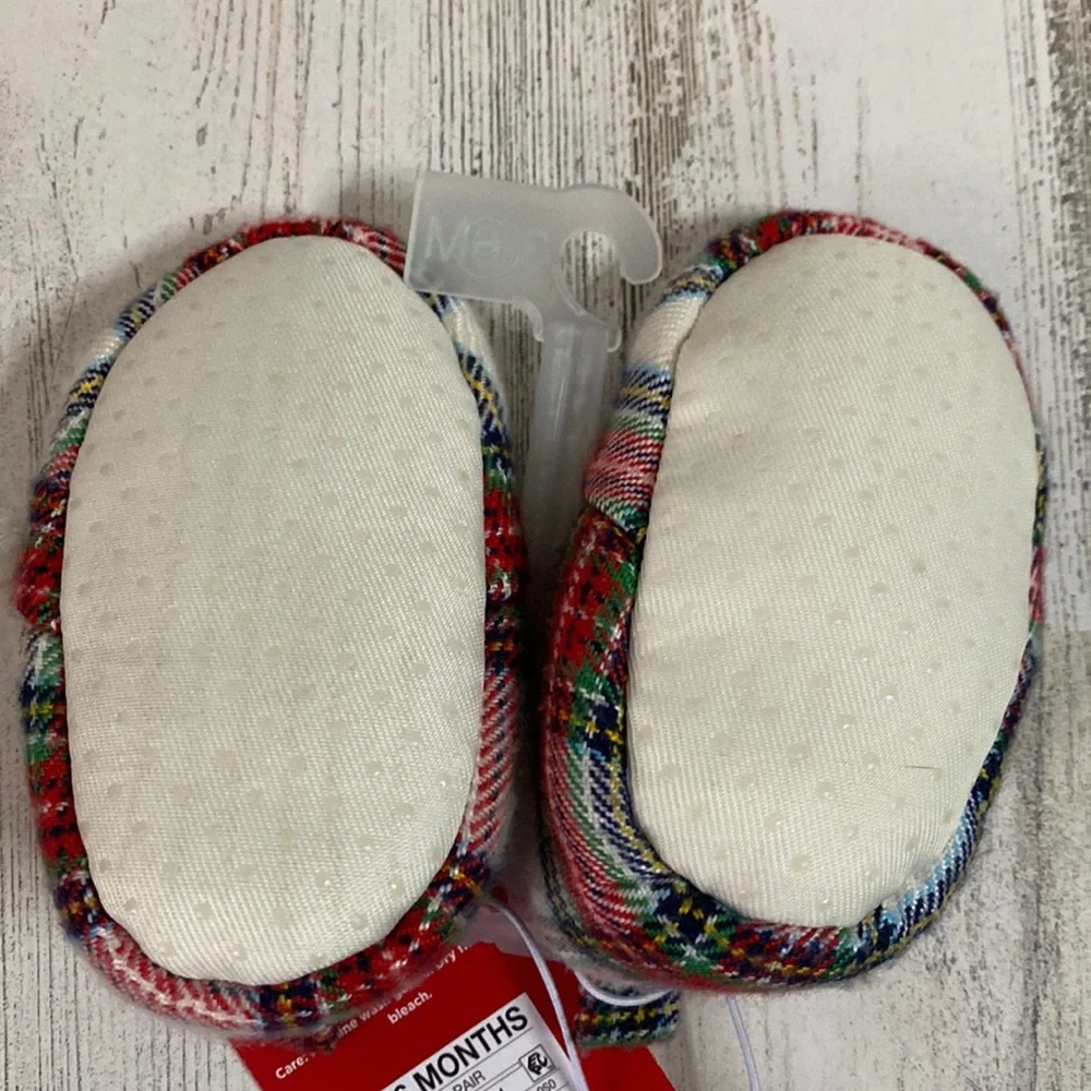 Bebe Oso Slippers Size 3-6 Months NEW